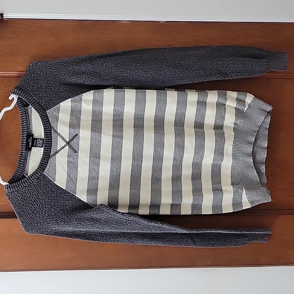 Womens long sleeve top